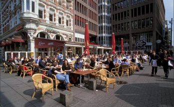 Amsterdam: Sidewalk Cafe Sitting