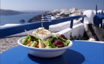 Top 10 dishes to try in Greece