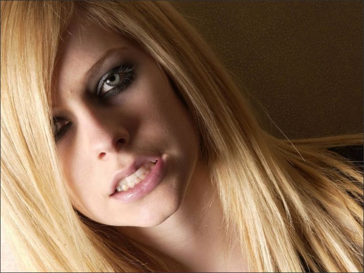 Avril Lavigne Picture 193