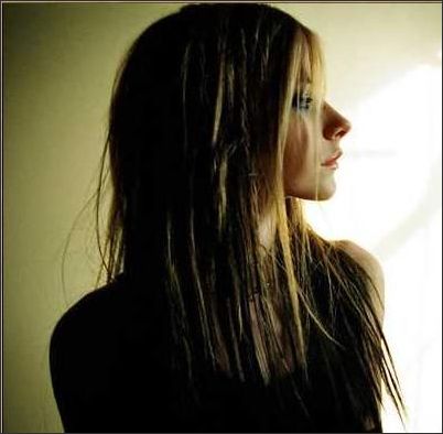 Avril Lavigne Picture 197