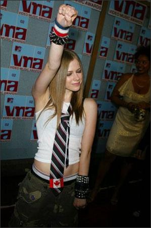 Avril Lavigne On Stage Picture 18