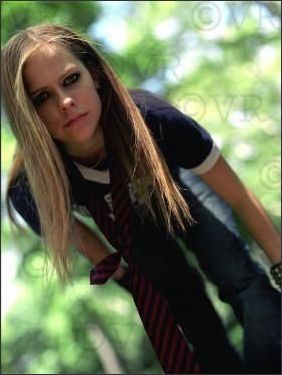 Avril Lavigne Picture 30