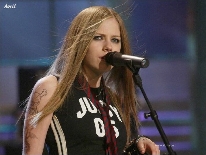 Avril Lavigne Picture 97