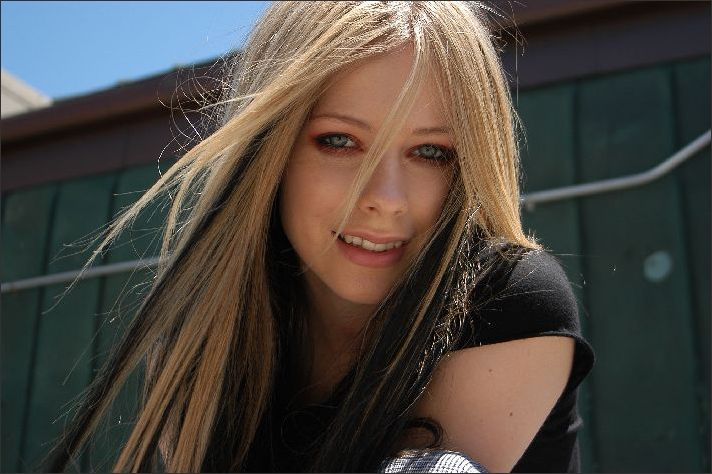 Avril Lavigne Picture 142