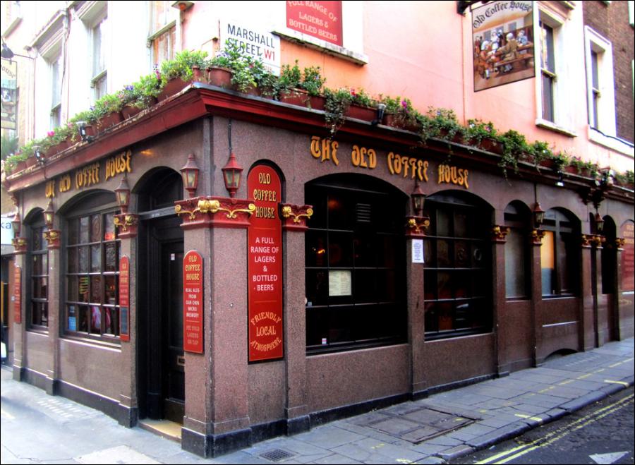 London Pubs: They are everywhere and not expensive
