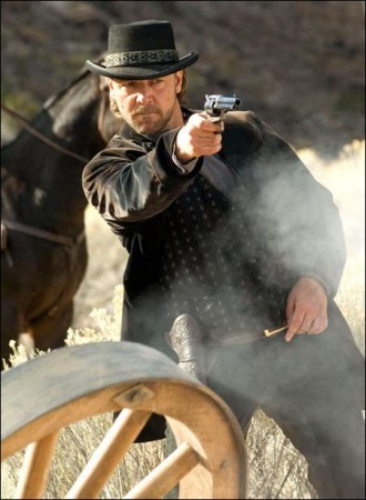 3:10 to Yuma - Russell Crowe