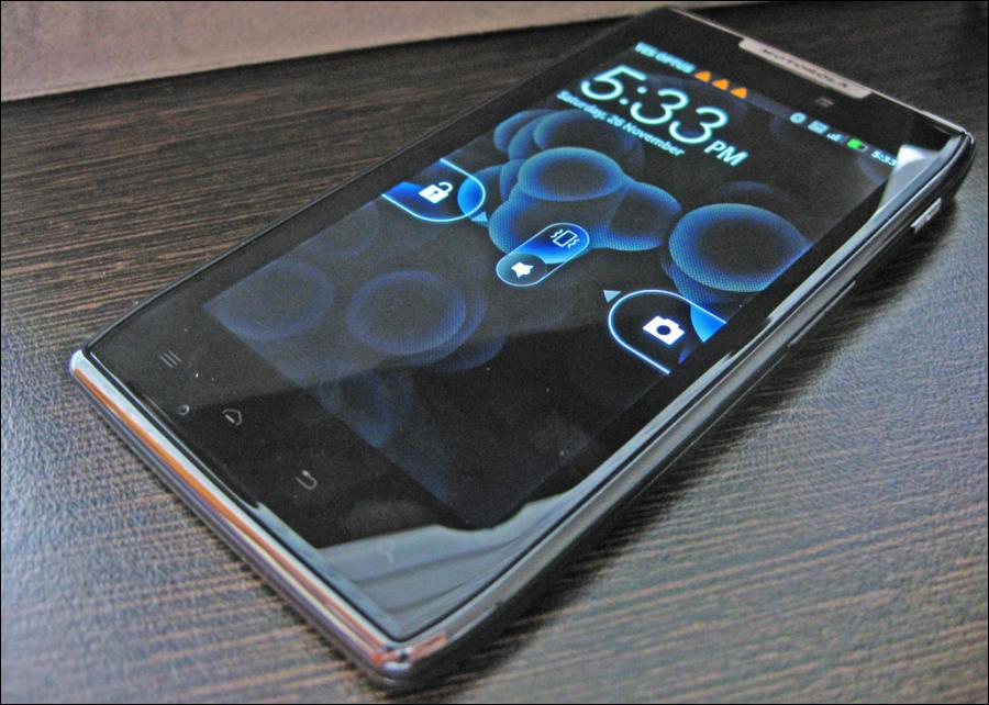 Iconic Motorola RAZR phone is back