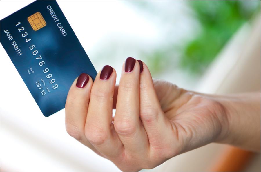 5 common credit card habits that cost you