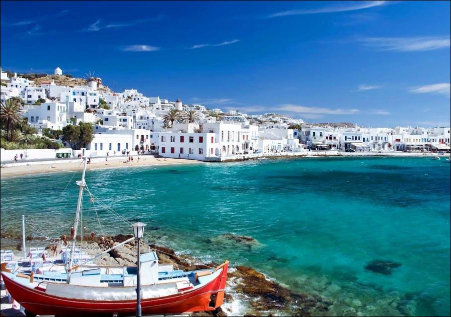 Love islands and romantic Greek beaches