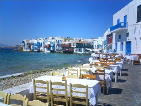 7 Reasons to visit Greece this summer