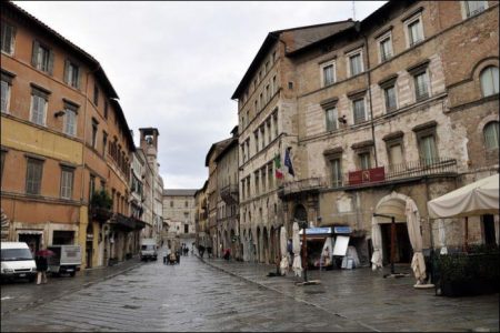 Inside Rome’s Jewish quarter or Calm in the chaos