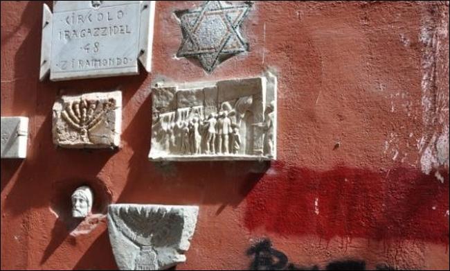 Inside Rome’s Jewish quarter or Calm in the chaos