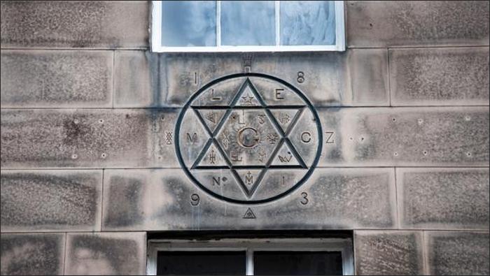 Secret history of freemasons