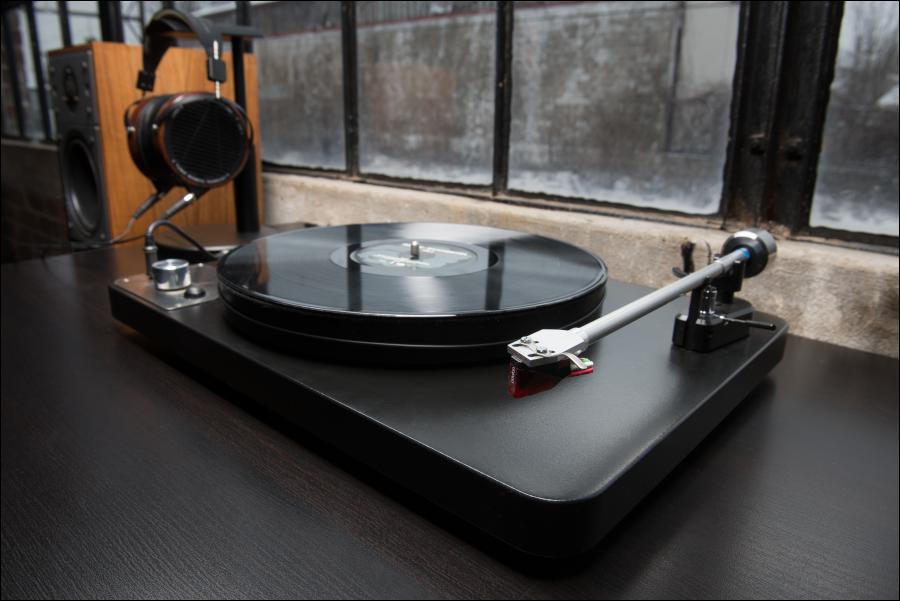 How to choose the best vinyl record player for beginners