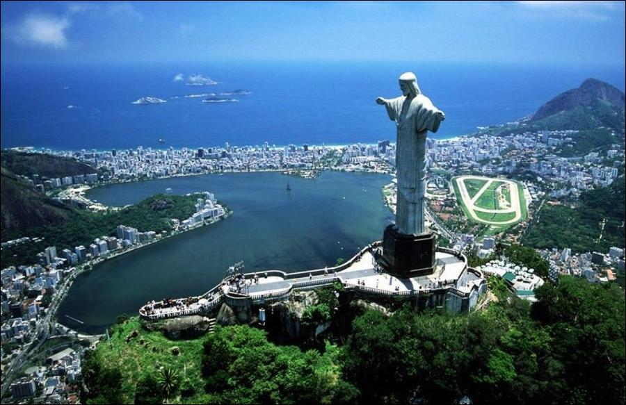 How to climb to Christ the Redeemer Statue in Rio de Janeiro?.
