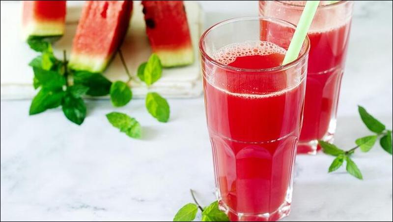How to prepare Lemonade with Watermelon