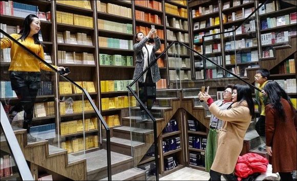 An unusual day in China's unique Yangzhou Library