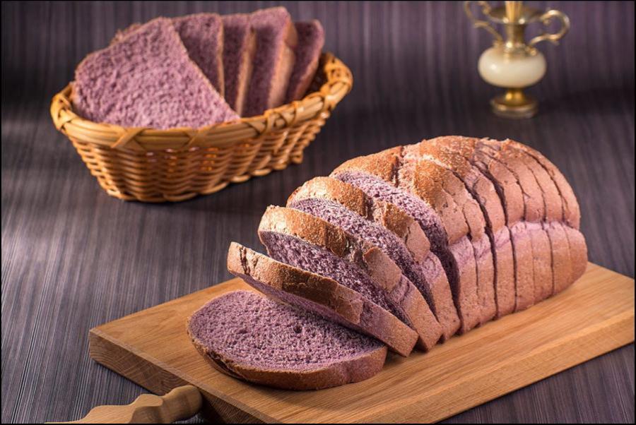 What you need to know about purple bread
