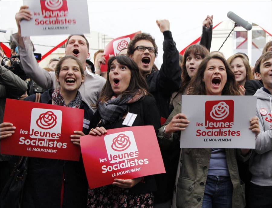 Why is the Socialist Party about to collapse in France?