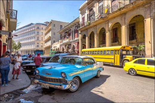 Getting to know Cuban people by walking the Havana streets