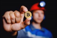 Kryptowährungs-Miner häufen weiterhin BTC an